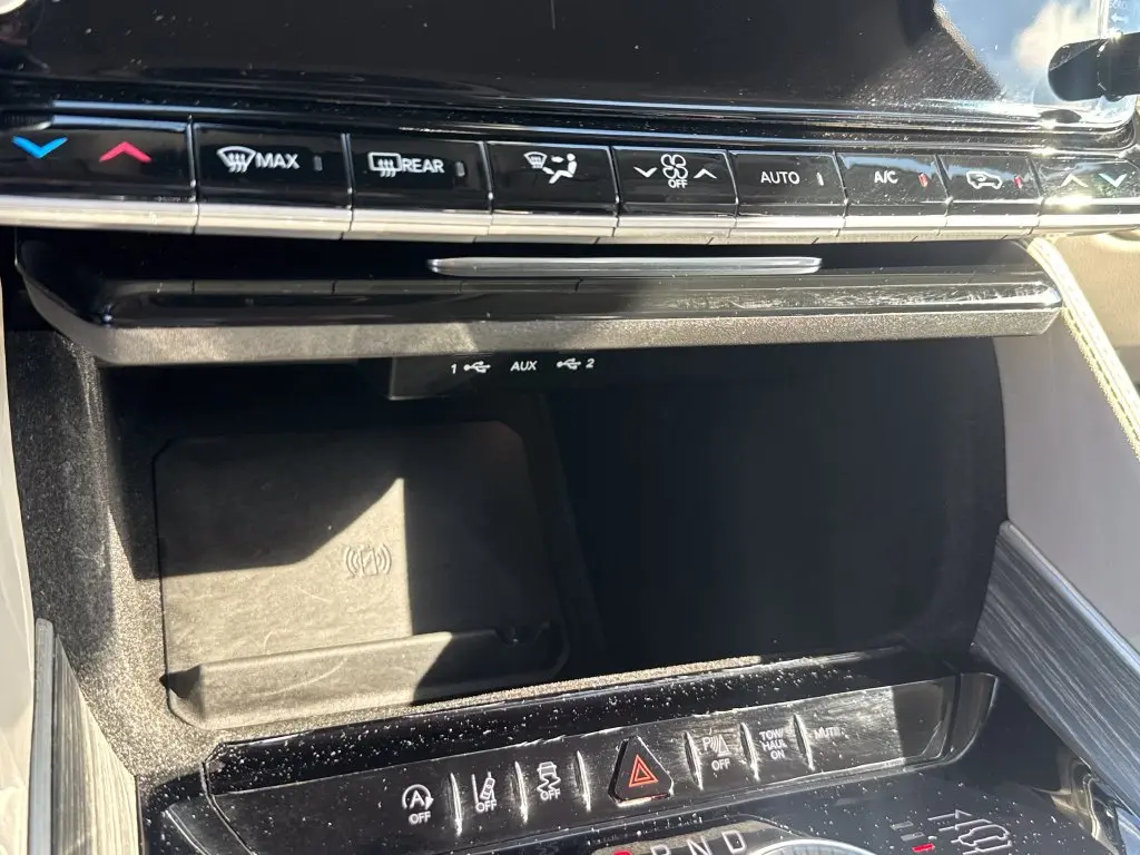 2024 Jeep Wagoneer L - $48,900
