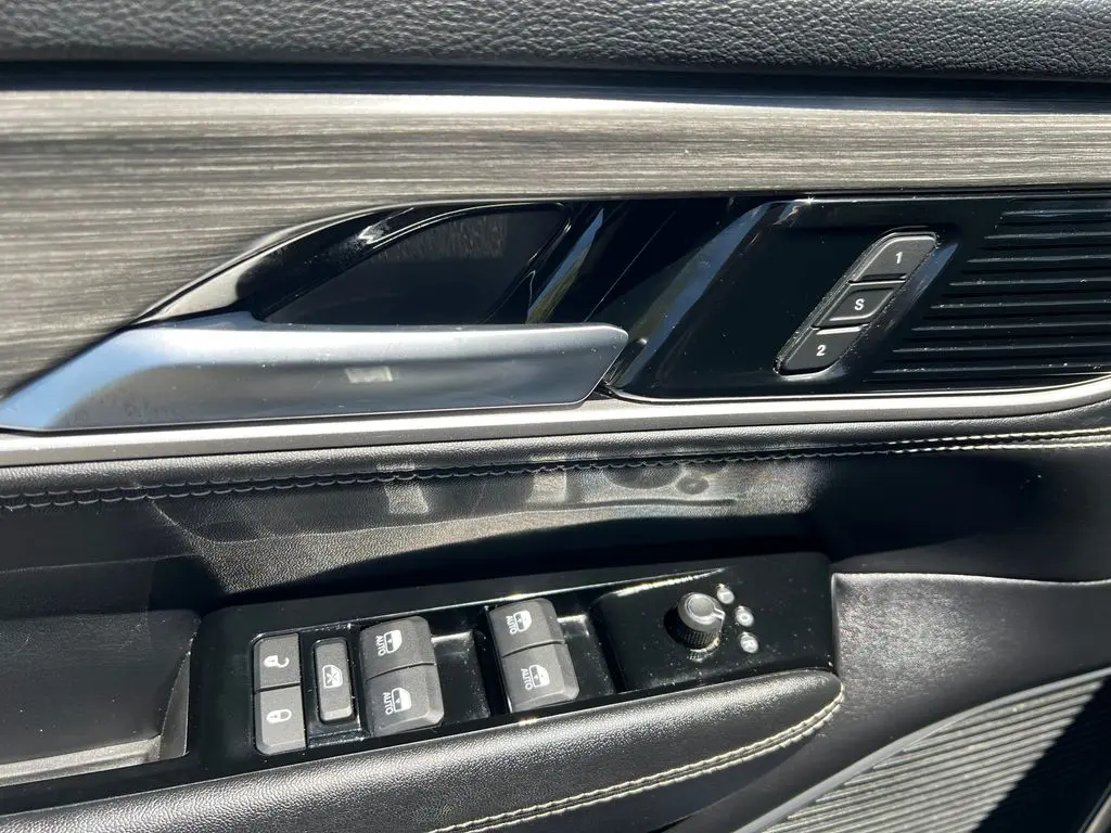 2024 Jeep Wagoneer L - $36,363