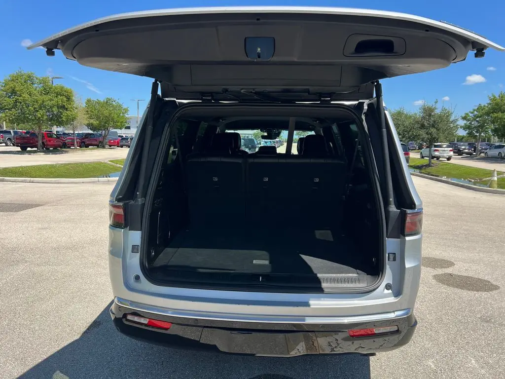 2024 Jeep Wagoneer L - $36,363