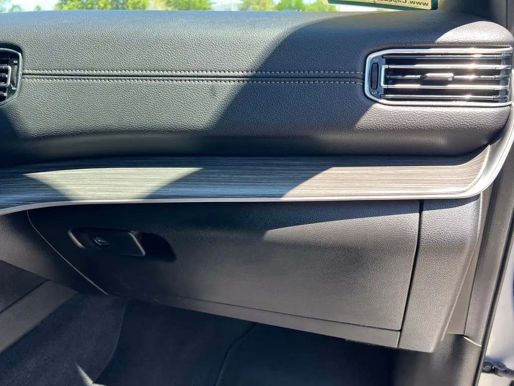 2024 Jeep Wagoneer L - $36,363