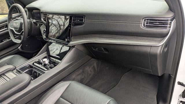 2023 Jeep Wagoneer L Series III