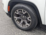 2023 Wagoneer L Thumbnail 26