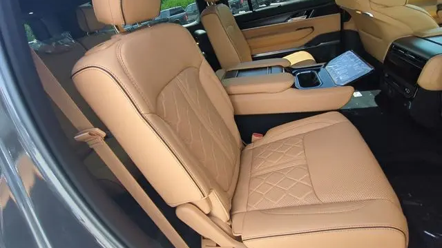 2026 Jeep Grand Wagoneer L Summit Reserve