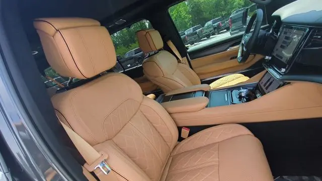 2026 Jeep Grand Wagoneer L Summit Reserve