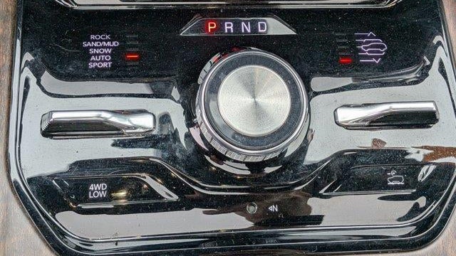 2024 Jeep Grand Wagoneer L Base