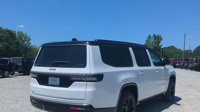 2026 Jeep Grand Wagoneer L Summit Reserve
