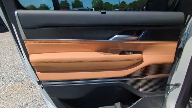 2026 Jeep Grand Wagoneer L Summit Reserve
