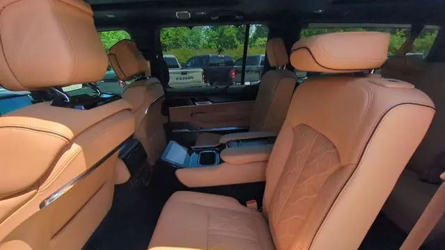2026 Jeep Grand Wagoneer L Summit Reserve