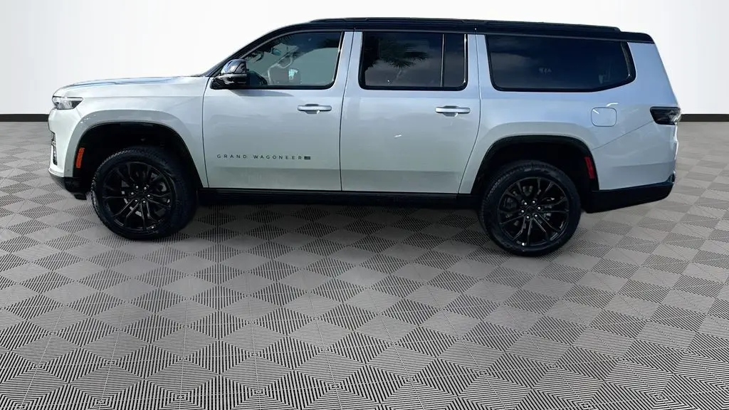 2026 Jeep Grand Wagoneer L Summit Obsidian