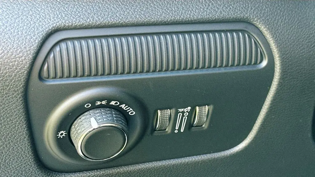 2026 Jeep Grand Wagoneer L Summit Obsidian