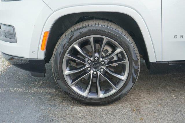 2025 Jeep Grand Wagoneer L - $62,500