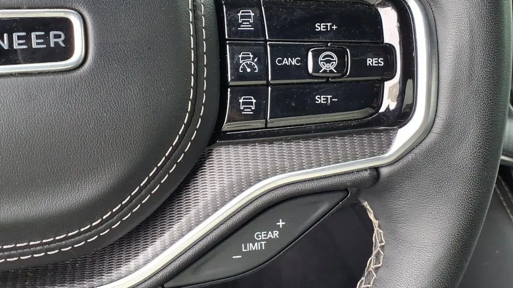 2024 Jeep Grand Wagoneer L Obsidian