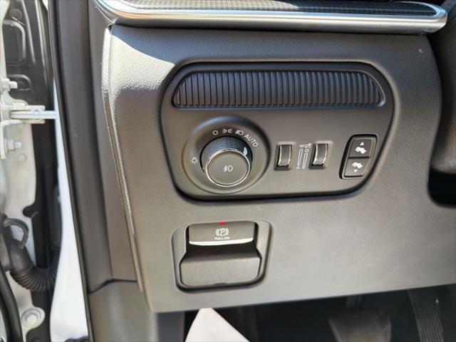 2024 Jeep Grand Wagoneer L - $40,618