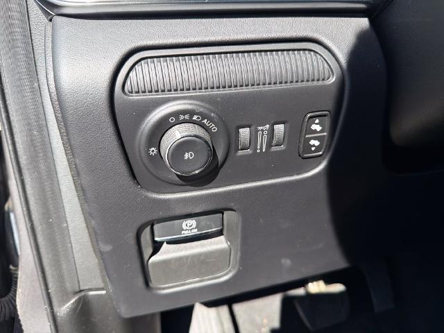 2024 Jeep Grand Wagoneer L - $45,901