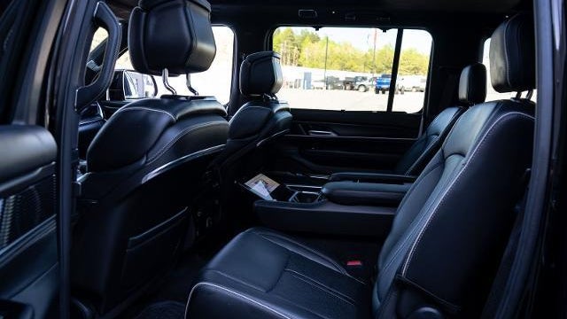 2024 Jeep Grand Wagoneer L Obsidian
