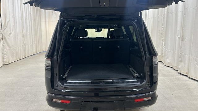 2024 Jeep Grand Wagoneer L Obsidian