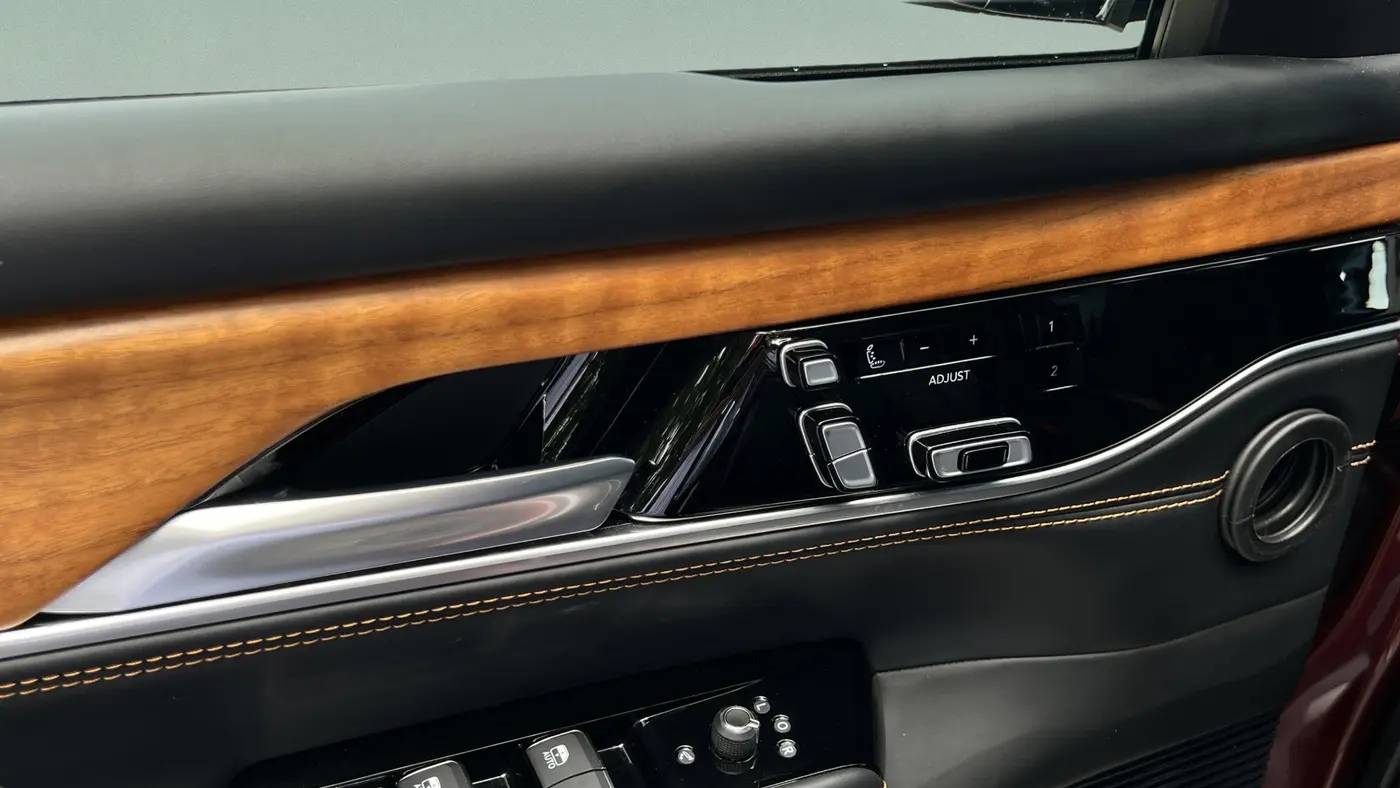 2024 Jeep Grand Wagoneer L Series III