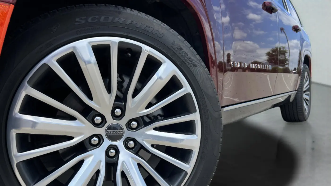 2024 Jeep Grand Wagoneer L Series III
