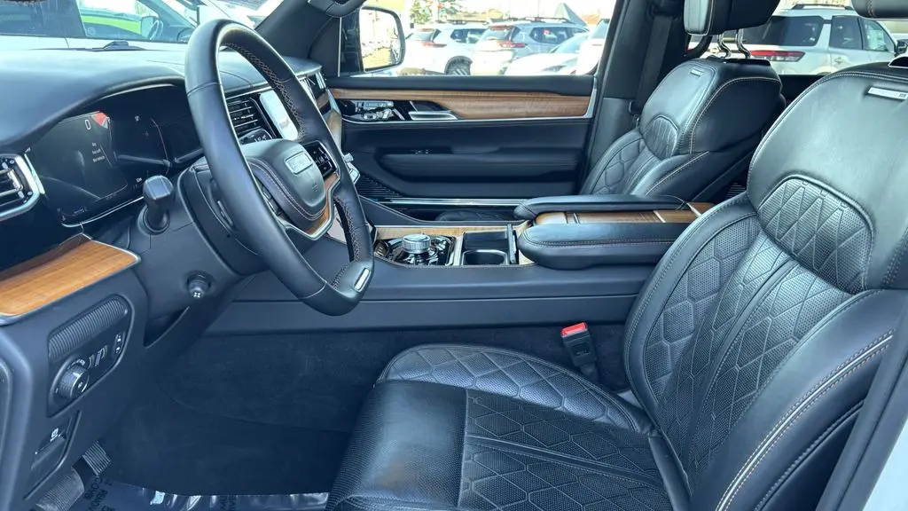 2024 Jeep Grand Wagoneer L Series III