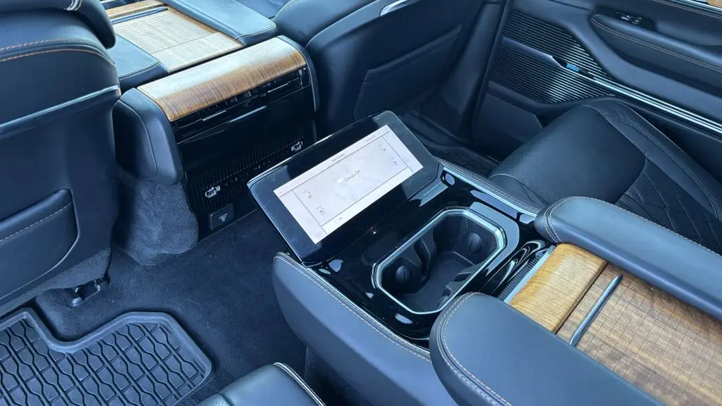 2024 Jeep Grand Wagoneer L Series III