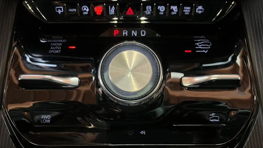 2024 Jeep Grand Wagoneer L Series III