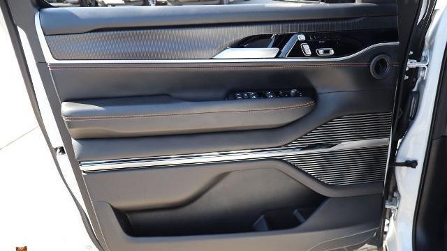 2024 Jeep Grand Wagoneer L Series III