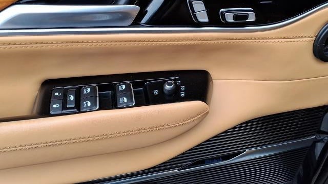 2023 Jeep Grand Wagoneer L Series III Obsidian