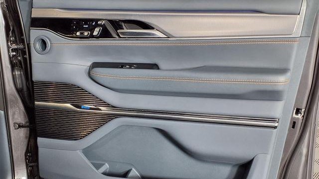 2023 Jeep Grand Wagoneer L Series III Obsidian