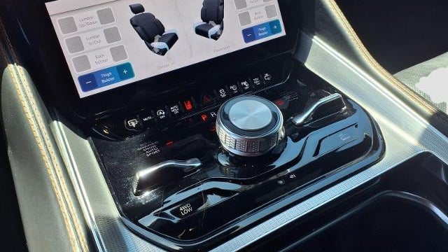 2023 Jeep Grand Wagoneer L Series III Obsidian