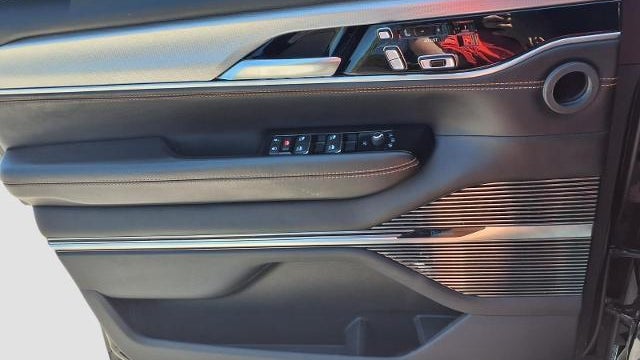 2023 Jeep Grand Wagoneer L Series III Obsidian