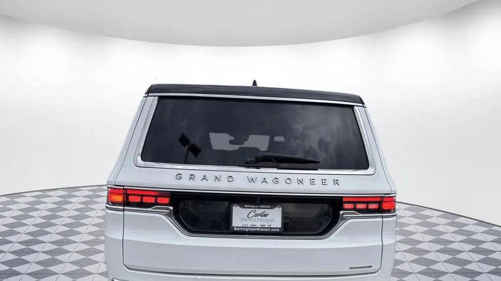2024 Jeep Grand Wagoneer L Series III