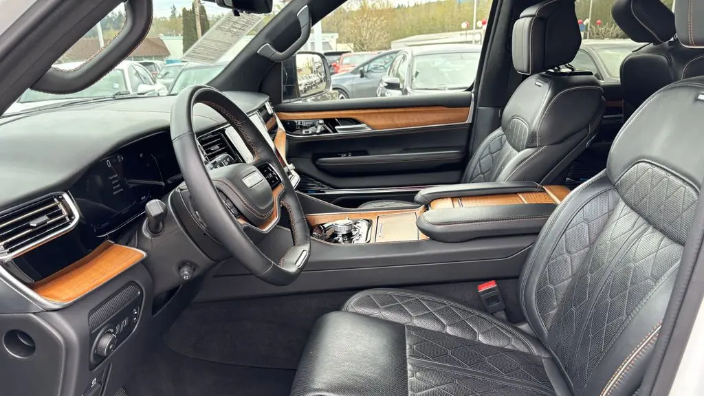 2024 Jeep Grand Wagoneer L Series III