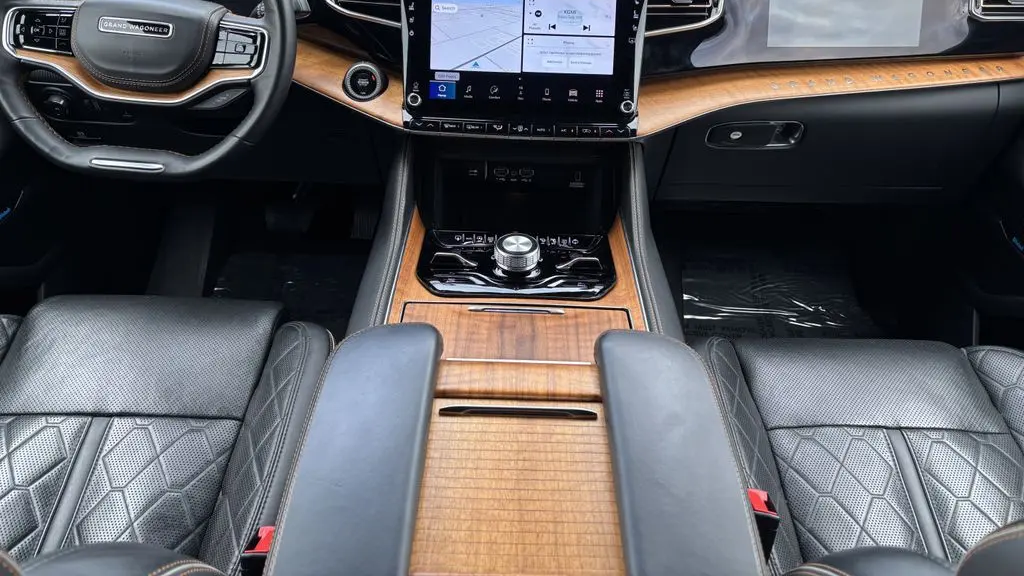 2024 Jeep Grand Wagoneer L Series III