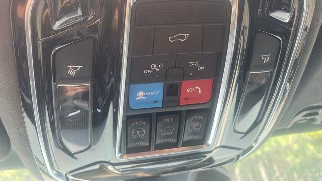 2023 Jeep Grand Wagoneer L Series III Obsidian