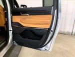 2024 Grand Wagoneer L Thumbnail 22