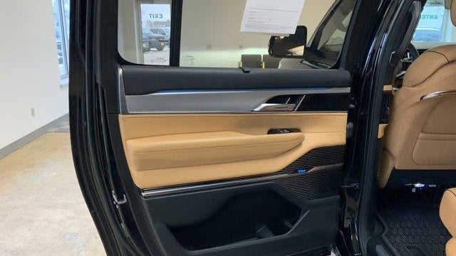 2023 Jeep Grand Wagoneer L Series III Obsidian
