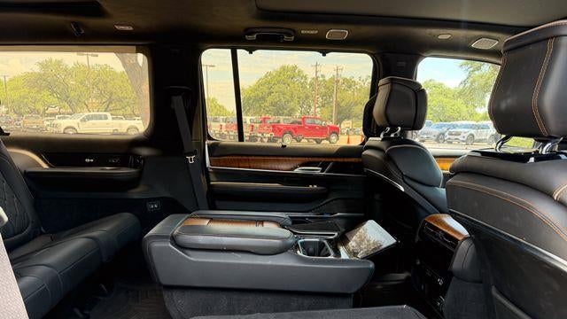 2023 Jeep Grand Wagoneer L Series III Obsidian