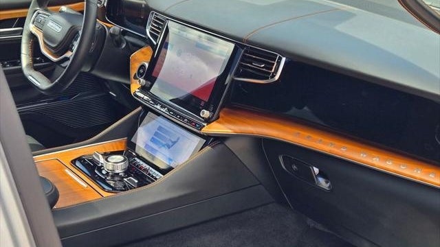 2024 Jeep Grand Wagoneer L Series III