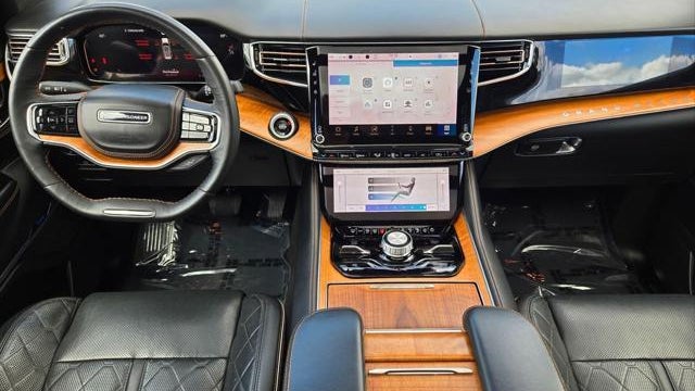 2024 Jeep Grand Wagoneer L Series III