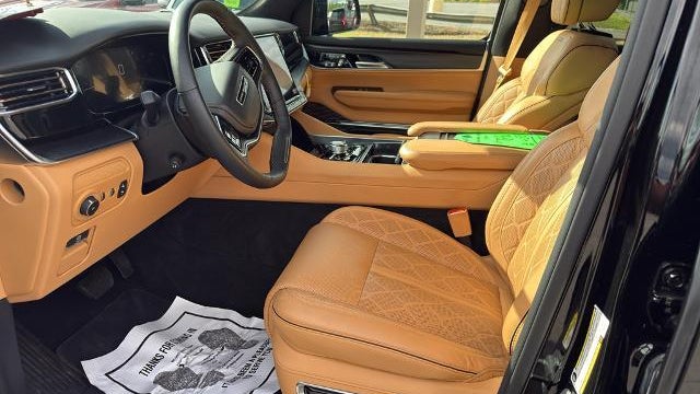 2025 Jeep Grand Wagoneer L Series III