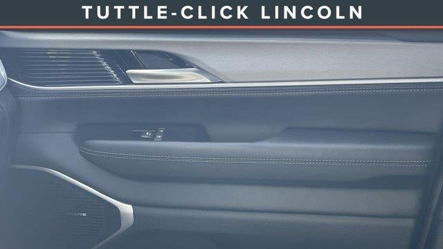 2026 Jeep Grand Wagoneer Base