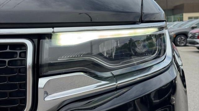 2023 Jeep Wagoneer Base