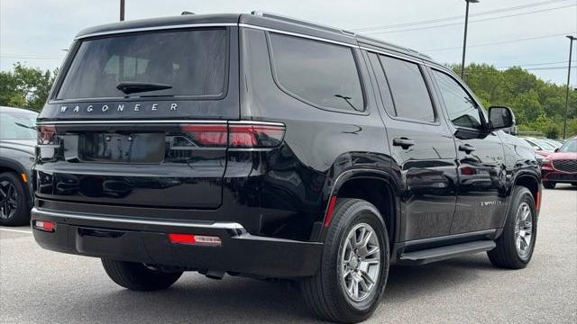 2023 Jeep Wagoneer Base