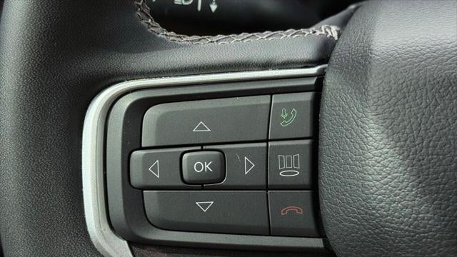 2023 Jeep Wagoneer Base