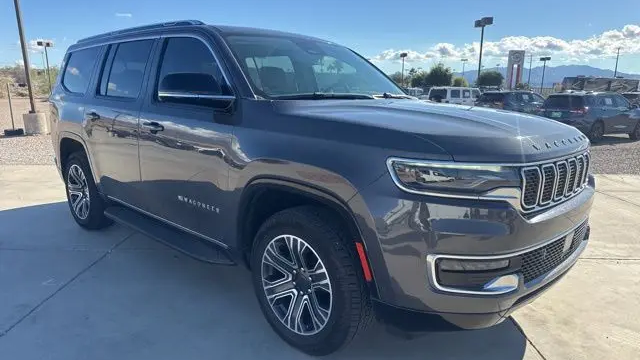 2024 Jeep Wagoneer Base
