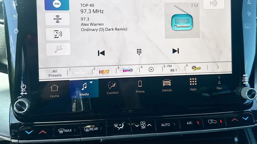 2026 Jeep Grand Wagoneer Base