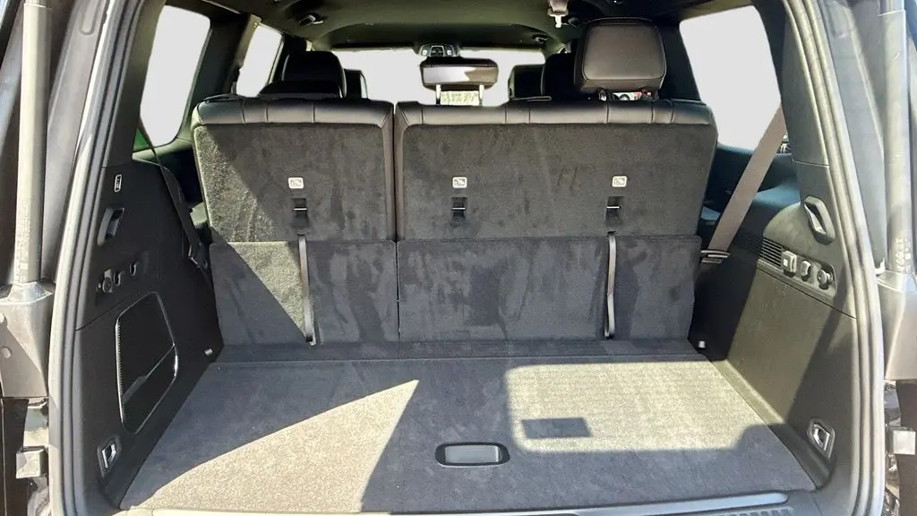 2026 Jeep Grand Wagoneer Base