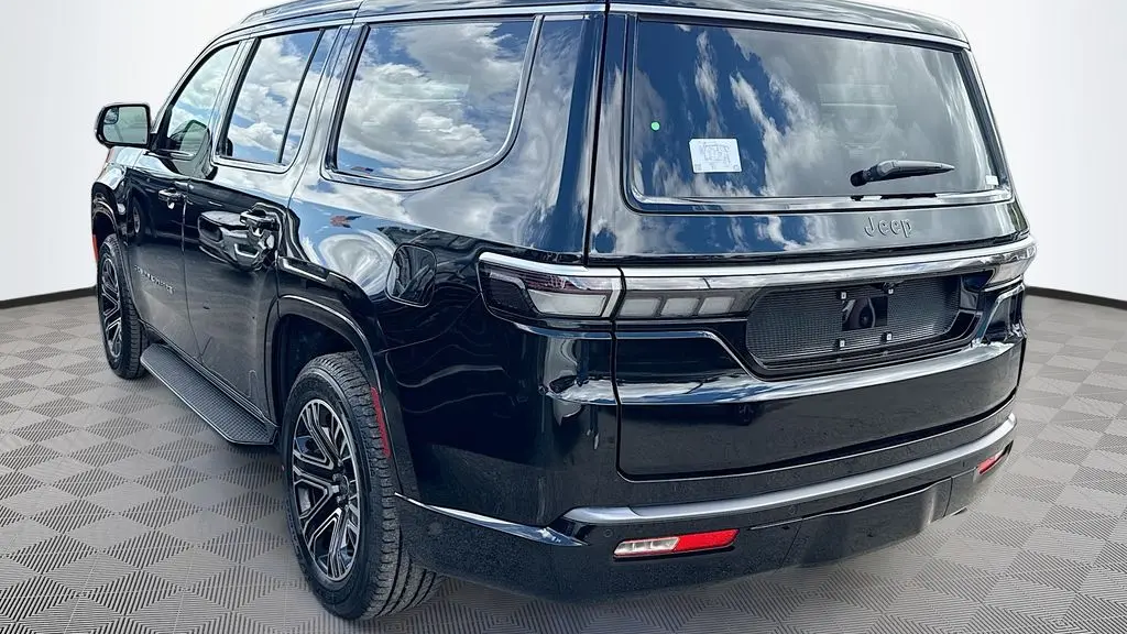2026 Jeep Grand Wagoneer Base