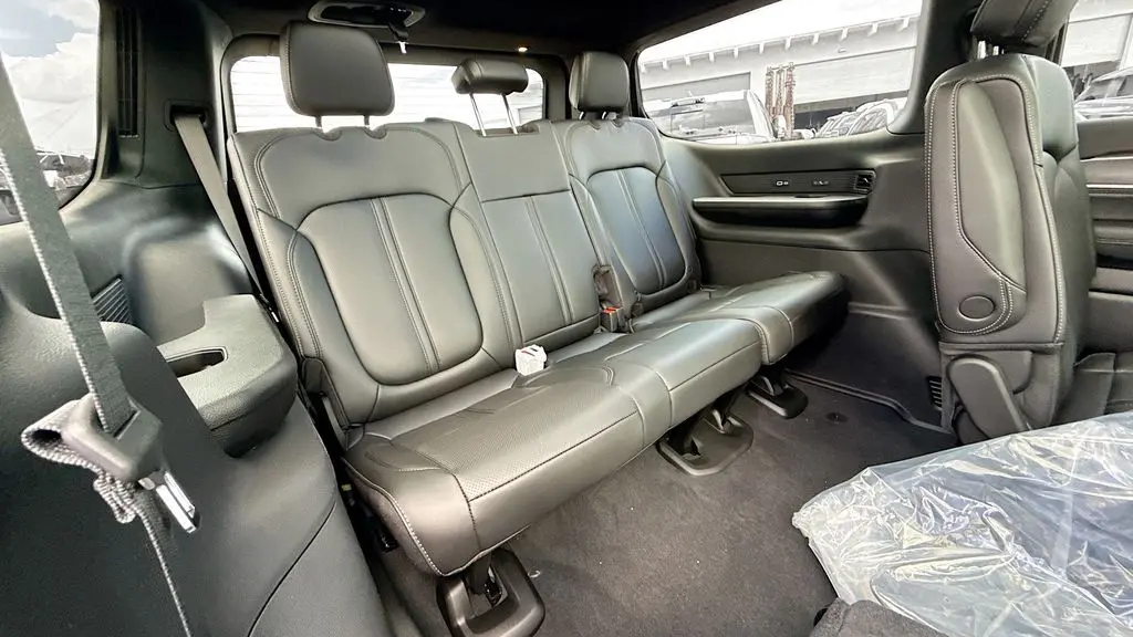 2026 Jeep Grand Wagoneer Base