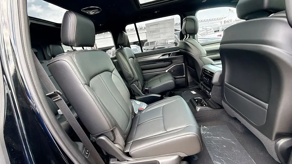 2026 Jeep Grand Wagoneer Base